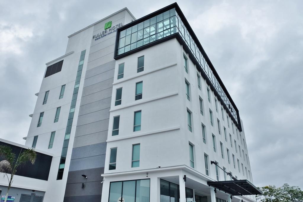 Fuller Hotel Kulim Exterior photo